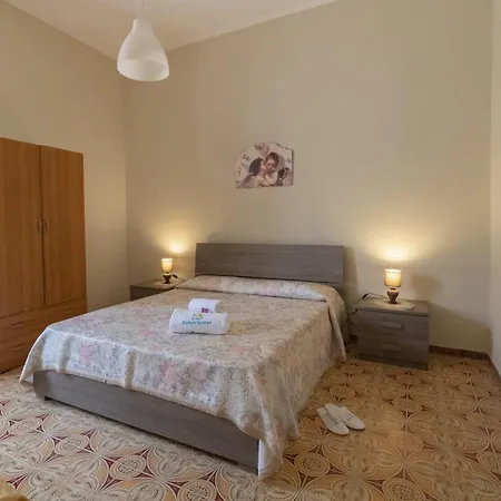 Con Giardino A 50mt Dal Mare